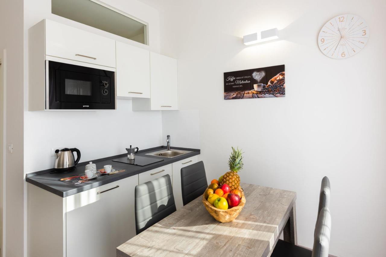 Lara'S Guesthouse เมราโน ภายนอก รูปภาพ